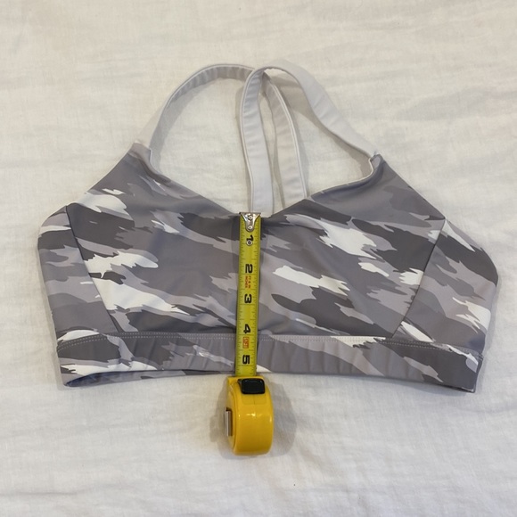 Soul by Soulcycle Brushed Camo Podium Bra size Large - Picture 6 of 7